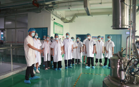 广东药科大学中药学院副院长张彦一行到康美药业开展参观交流活动